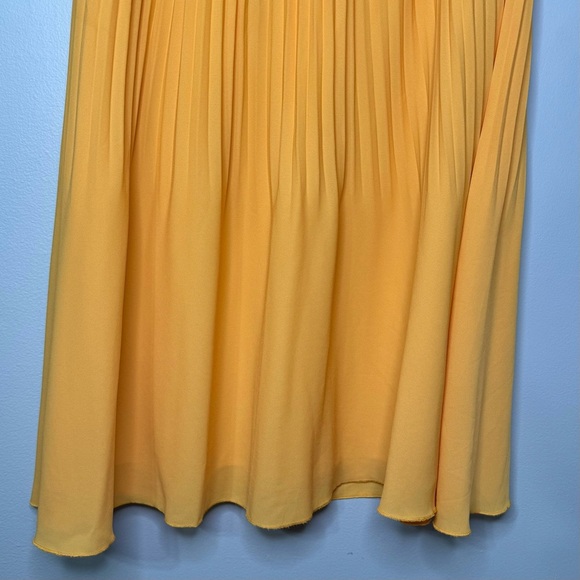 J. Crew Pleated High Rise Midi Skirt Elastic Waist Pull On Saffron Yellow Size 8 - Picture 8 of 11